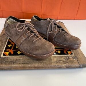UGG Australia Men’s Brown Suede Lace-Up Casual Shoes Size 11-11.5 - Pre-Owned